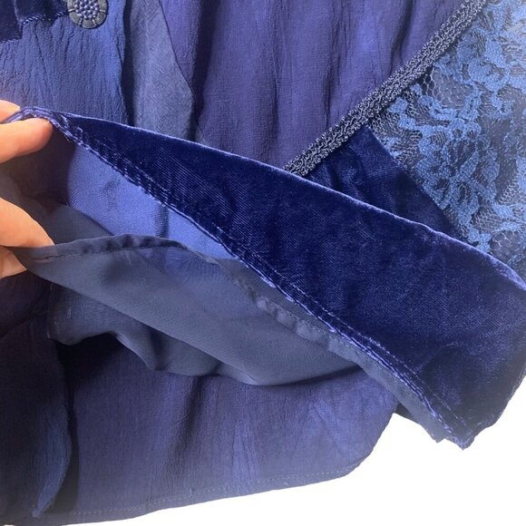 Blue Velvet and Lace Patchwork Button Up Lined Lightweight Vest Women’s Large - Picture 5 of 8